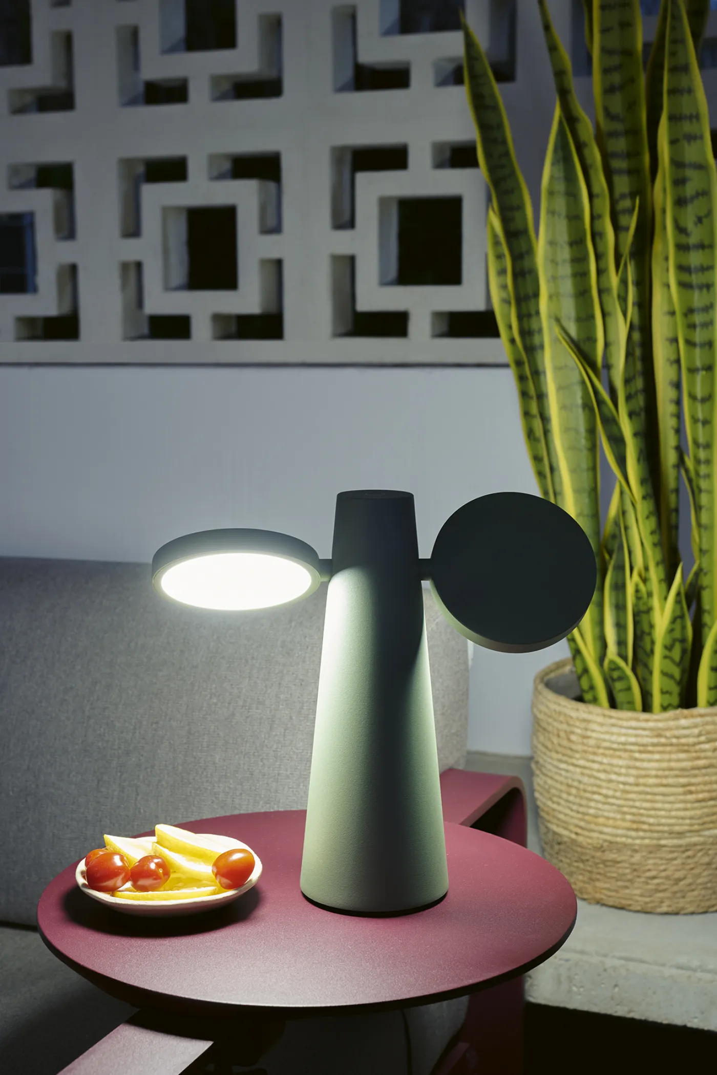 FERMOB Lampe OTO
