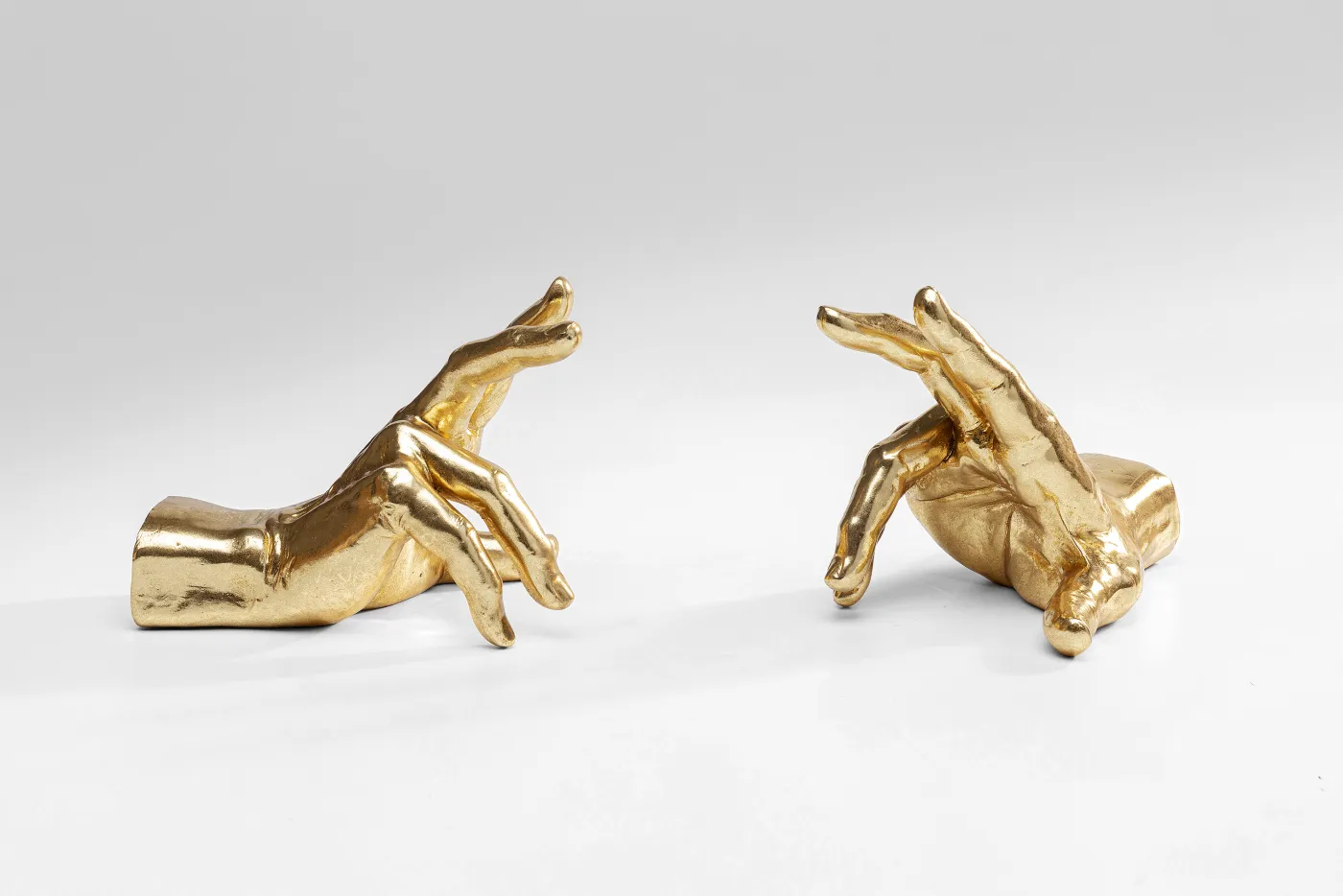 KARE Buchstützen HOLDING FINGERS