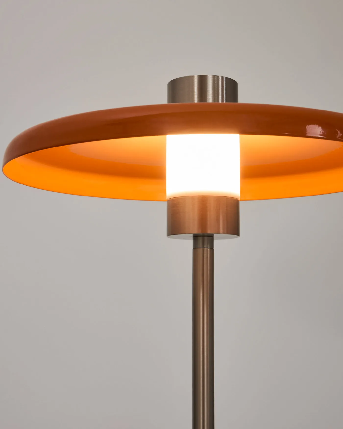 KAVE HOME Stehlampe NUVIRA